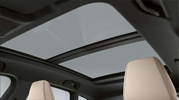 BMW 225xe Panorama-Glasdach BMW 225xe Panorama-Glasdach