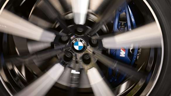 BMW Nabenabdeckung feststehend. BMW Nabenabdeckung feststehend.